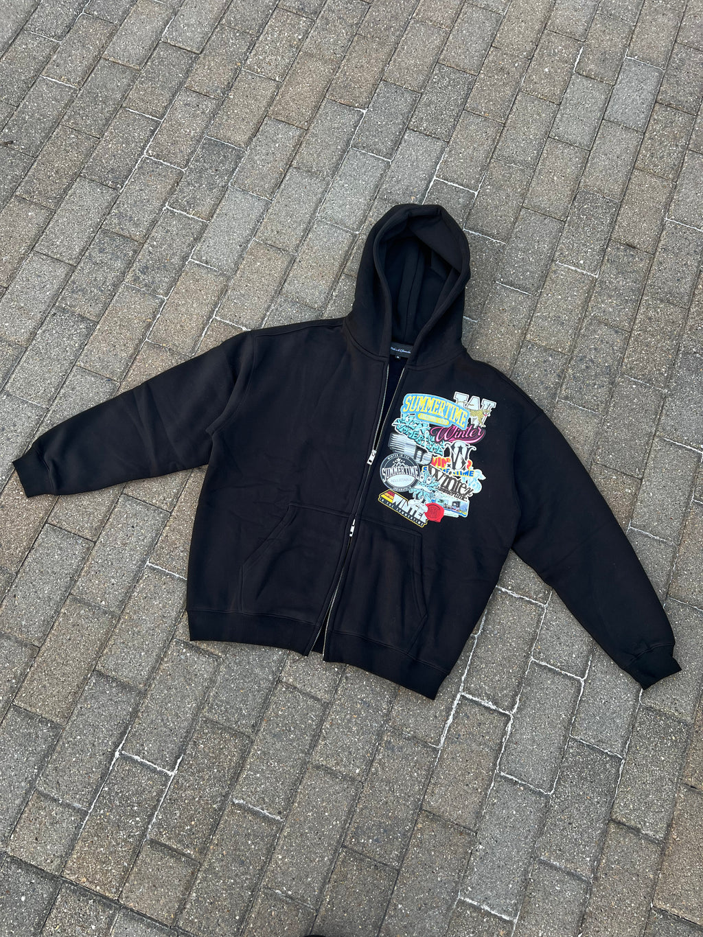 STICKER ZIP HOODIE