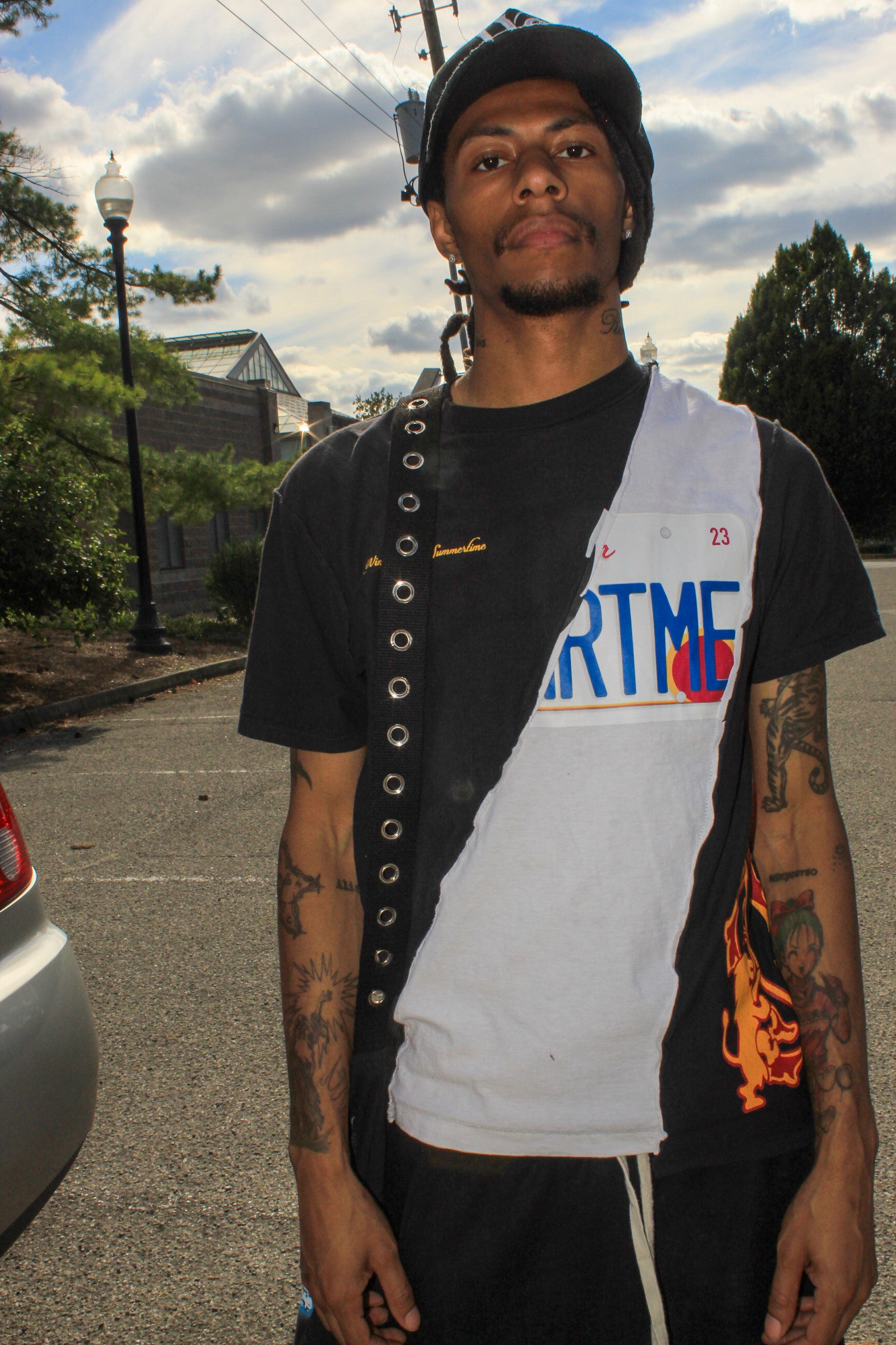 X2 ROYAL CREST/LICENSE PLATE TEE